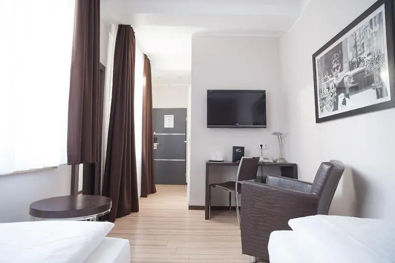 Minotel Esser Cologne 3*,